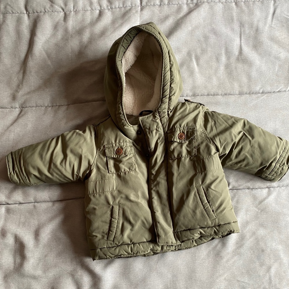 GAP Puffer Jacket